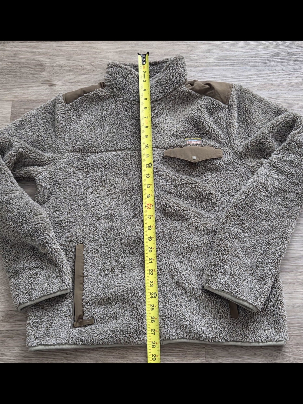 L. L. Bean Sherpa Fleece Zip Jacket in Taupe and Brown It has a small stain. - Picture 3 of 7